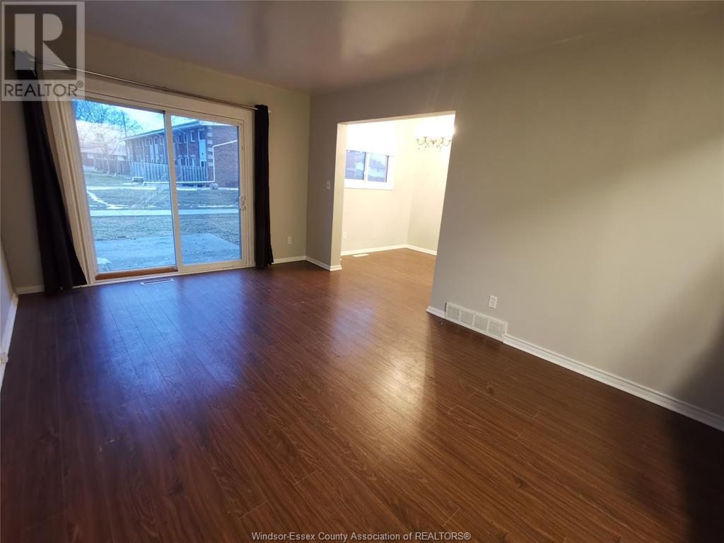 Photo 2 of 1800 Columbia Court Unit 82, Windsor ON