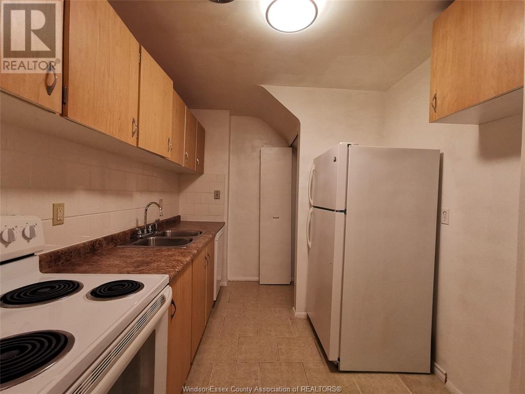 Photo 4 of 1800 Columbia Court Unit 82, Windsor ON