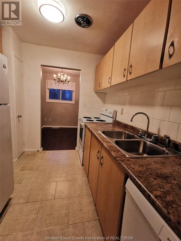 Photo 6 of 1800 Columbia Court Unit 82, Windsor ON