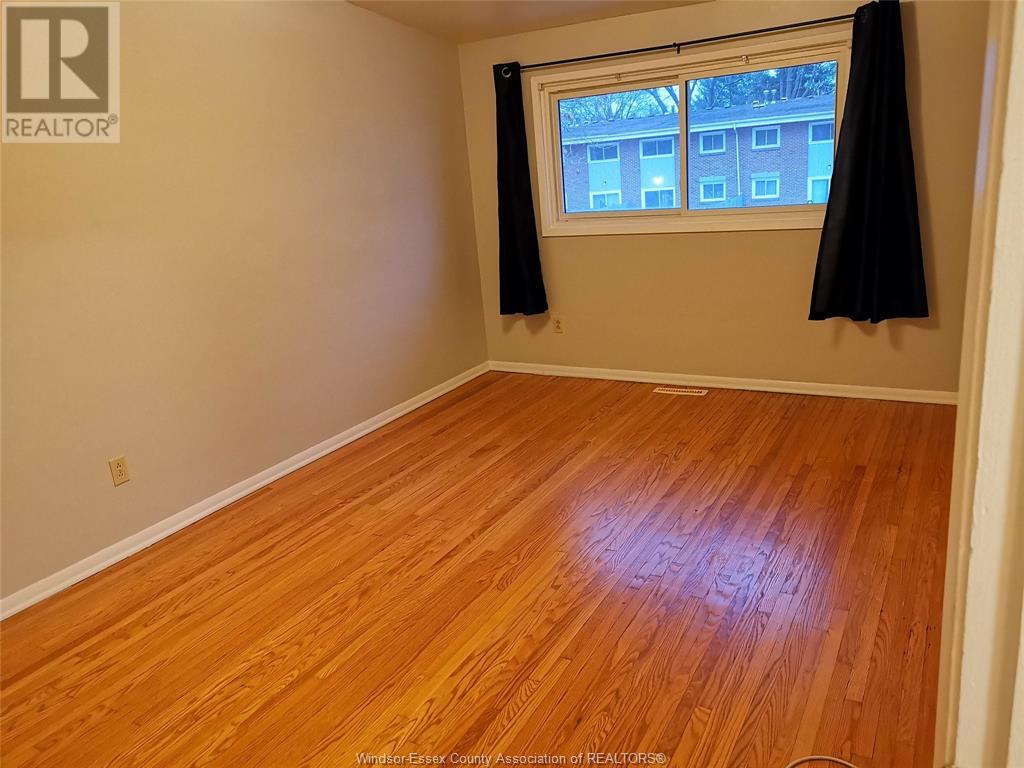 Photo 7 of 1800 Columbia Court Unit 82, Windsor ON