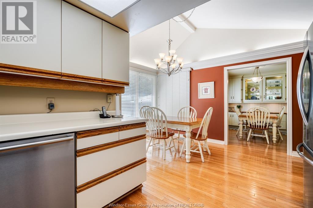 Photo 13 of 77 Hodgins Street, Leamington ON
