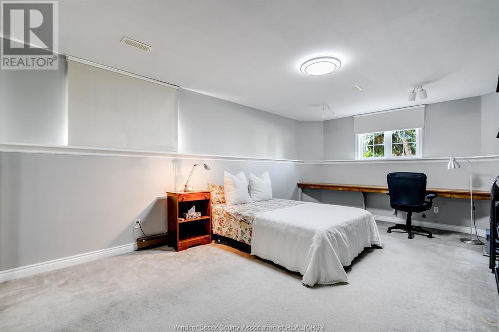 Photo 31 of 77 Hodgins Street, Leamington ON