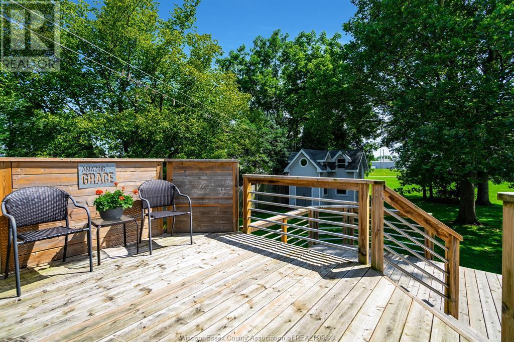 Photo 37 of 77 Hodgins Street, Leamington ON