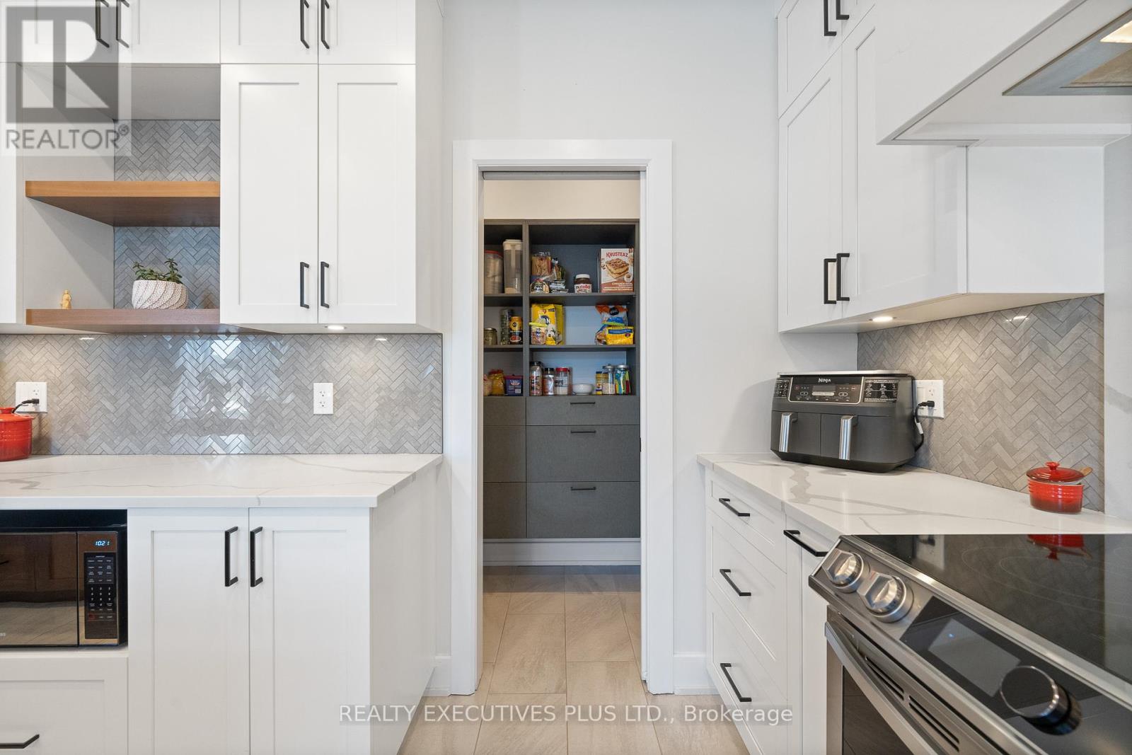 Photo 12 of 1299 Diamond Street, Clarencerockland ON