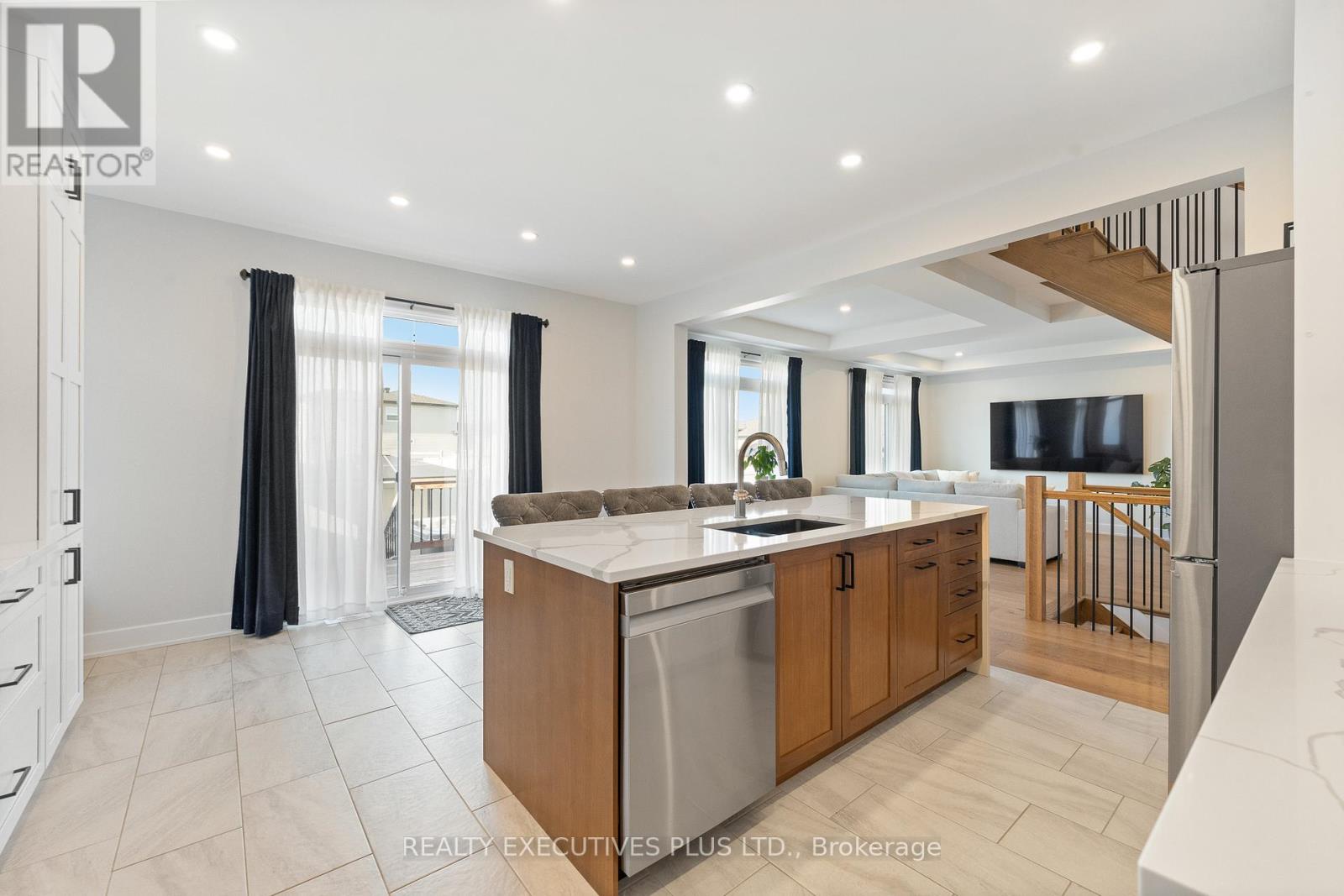 Photo 13 of 1299 Diamond Street, Clarencerockland ON