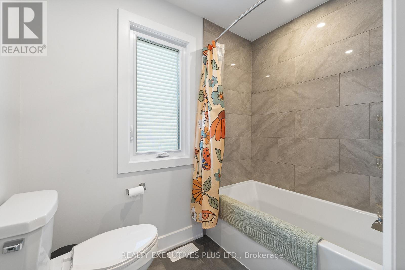 Photo 27 of 1299 Diamond Street, Clarencerockland ON