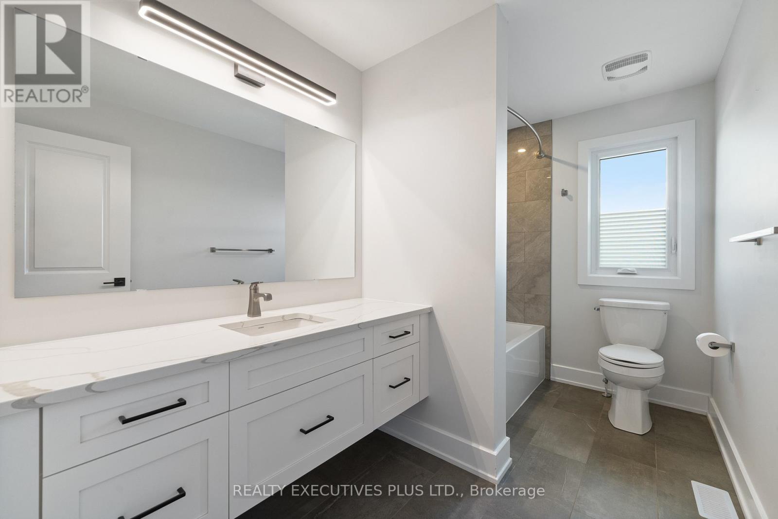 Photo 29 of 1299 Diamond Street, Clarencerockland ON