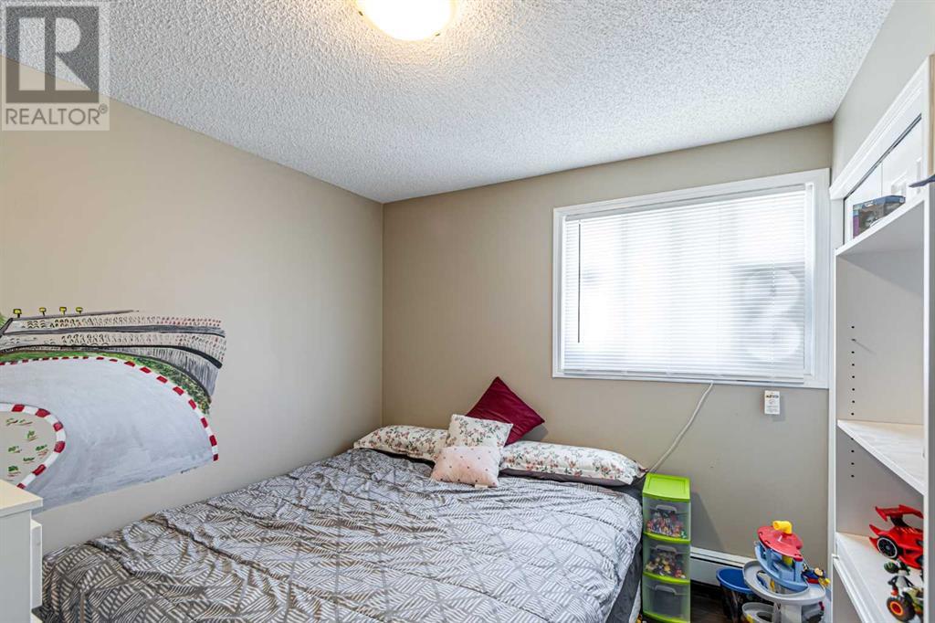 Multi-family House for Sale in   Huntley Close NE Huntington Hills Calgary 