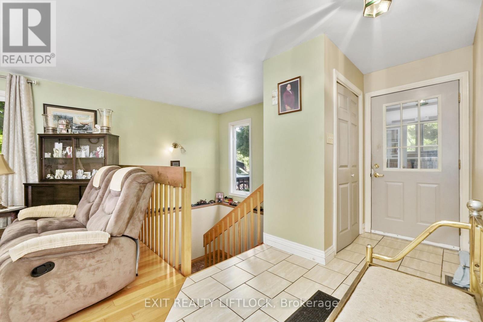Photo 3 of 45 Godolphin Road, Trent Hills ON