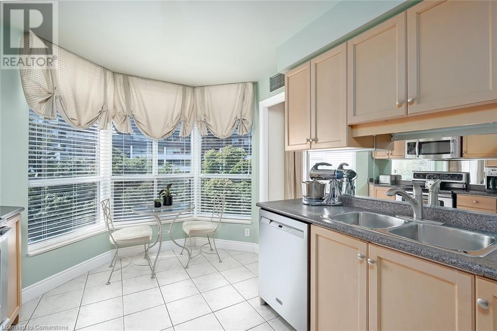 Photo 15 of 442 Maple Avenue Unit 609, Burlington ON