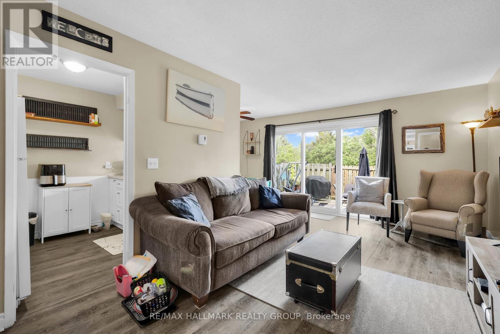 Photo 6 of 69 1231 Millwood Avenue, Brockville ON