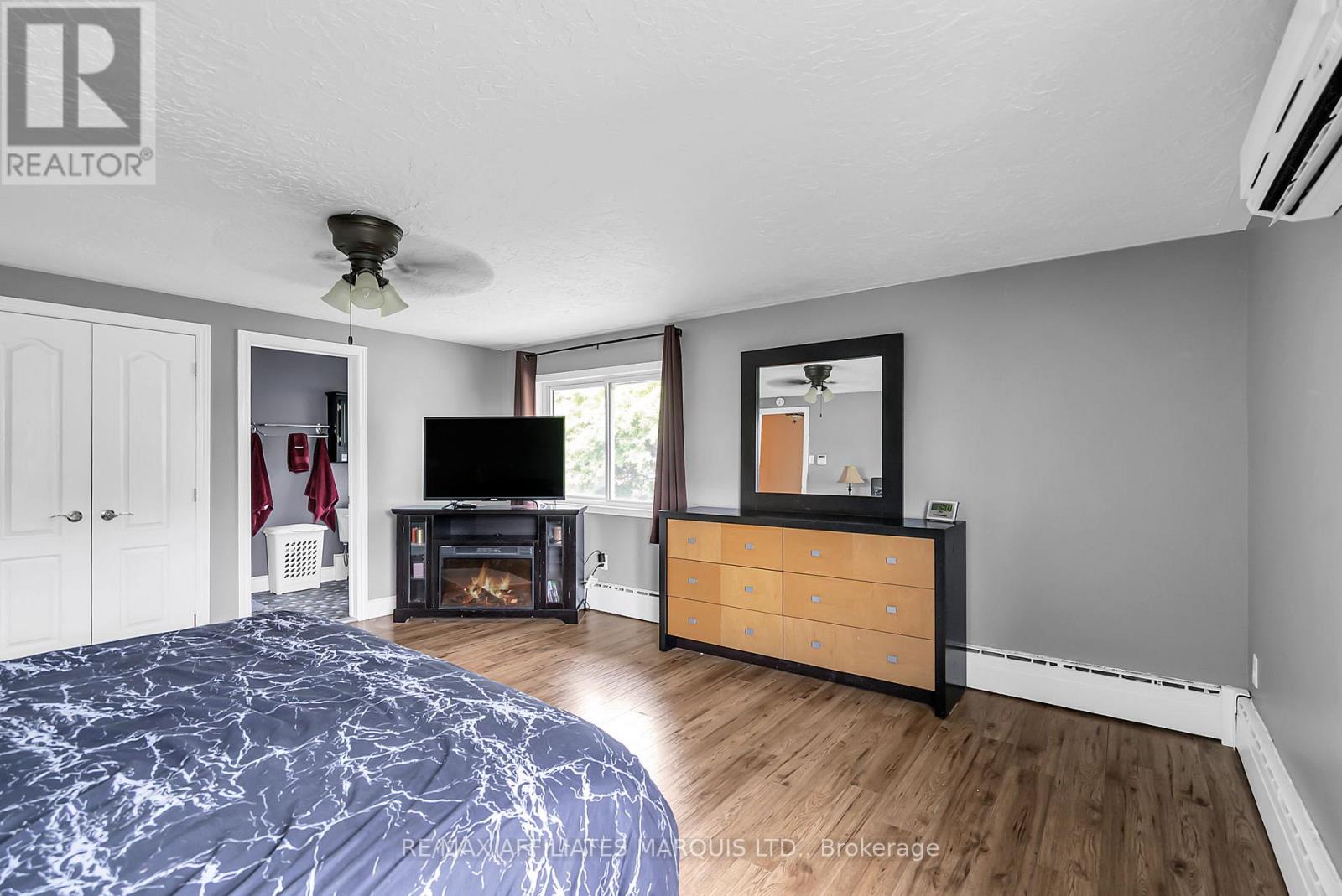 Photo 26 of 219 Pescod Avenue, Cornwall ON