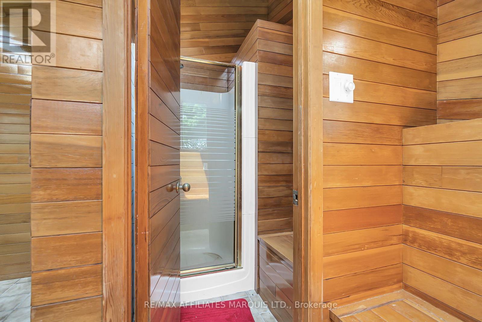 Photo 20 of 219 Pescod Avenue, Cornwall ON