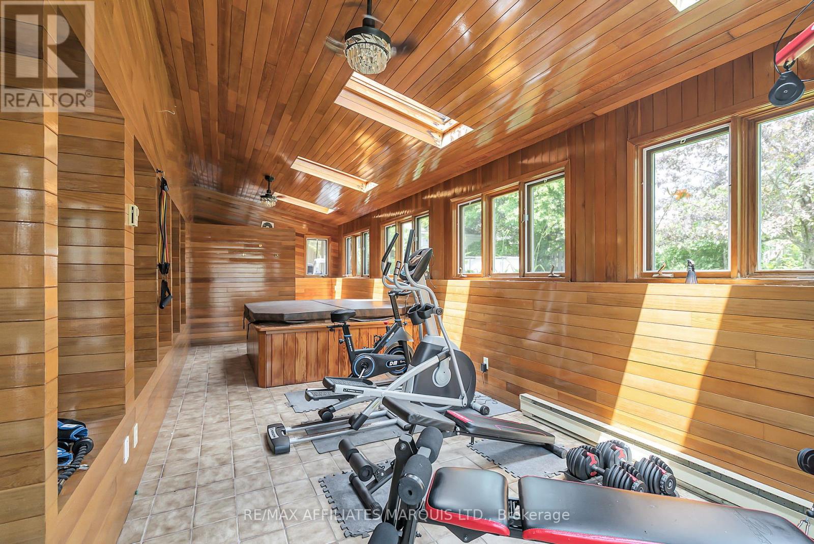 Photo 6 of 219 Pescod Avenue, Cornwall ON