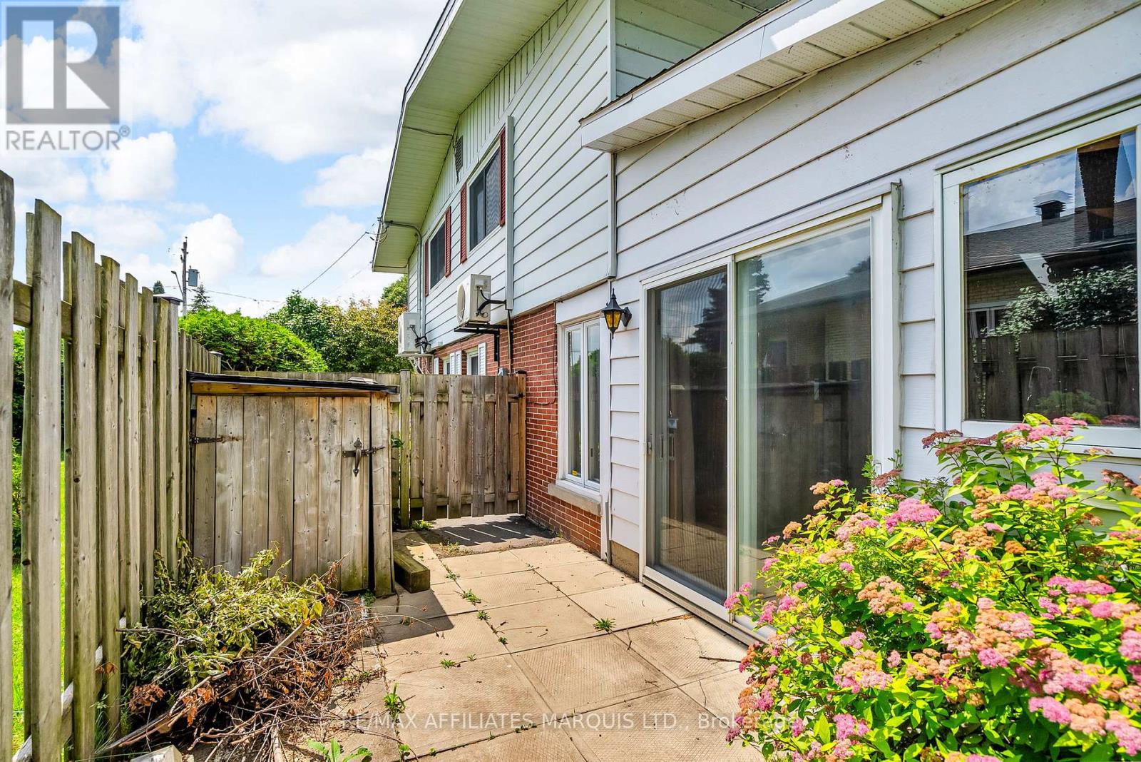 Photo 34 of 219 Pescod Avenue, Cornwall ON