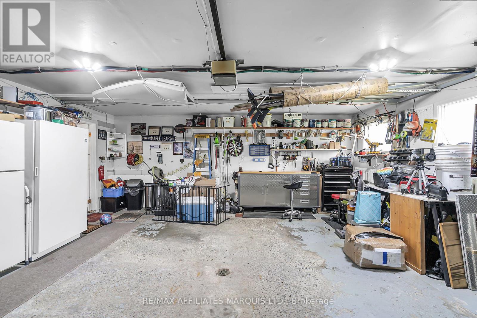 Photo 8 of 219 Pescod Avenue, Cornwall ON