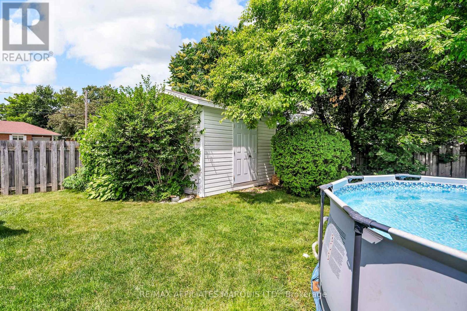 Photo 19 of 219 Pescod Avenue, Cornwall ON