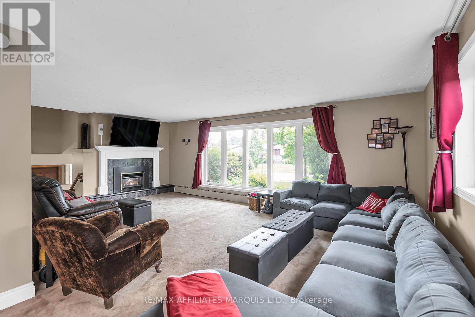 Photo 48 of 219 Pescod Avenue, Cornwall ON