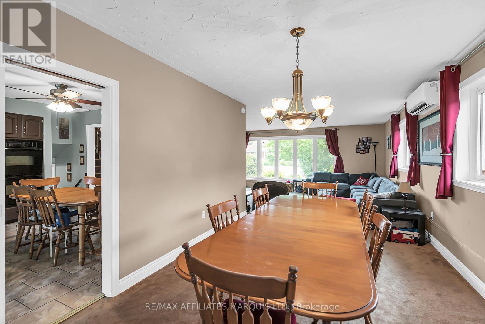 Photo 28 of 219 Pescod Avenue, Cornwall ON