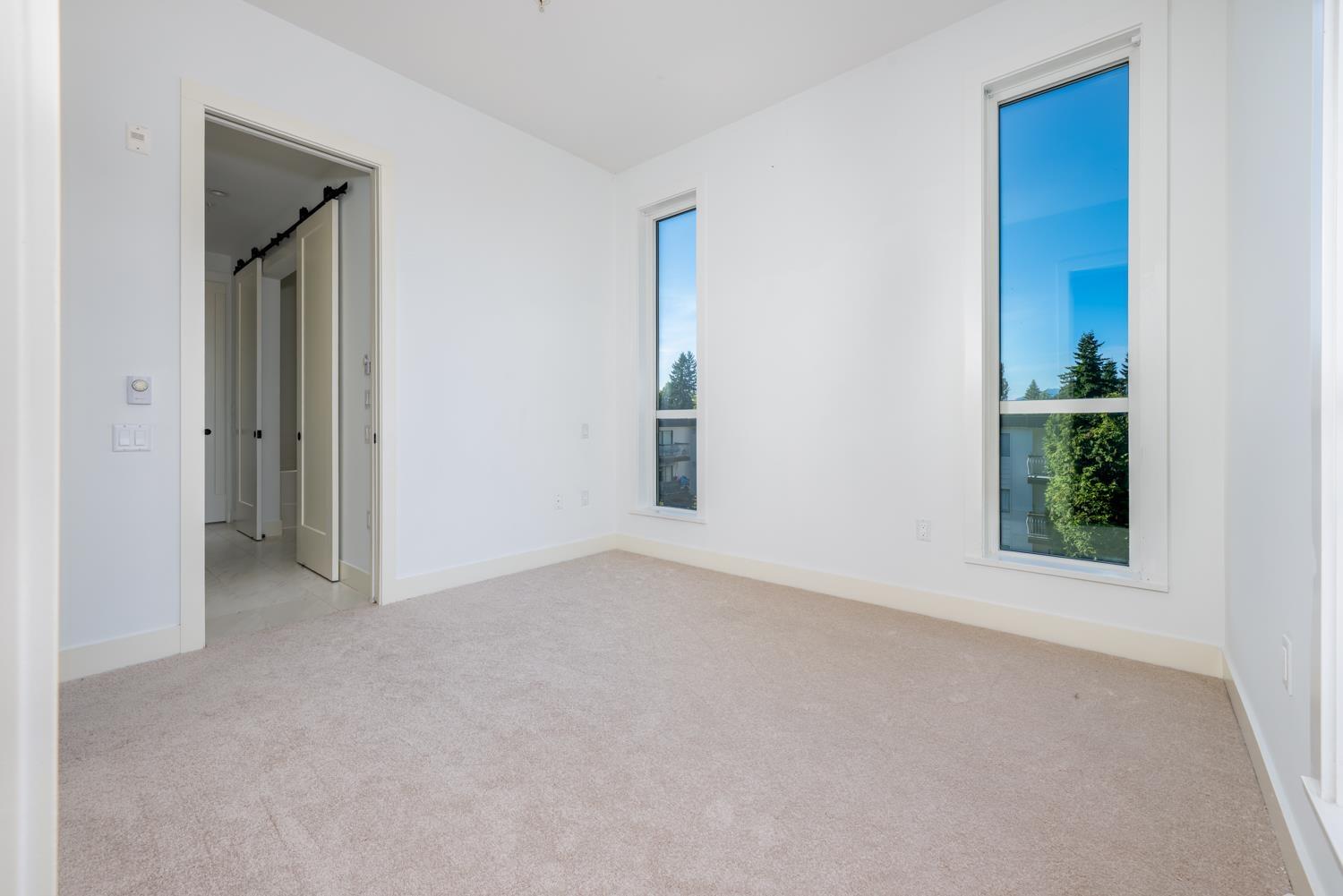 Photo 10 of 316 10168 149 Street, Surrey BC