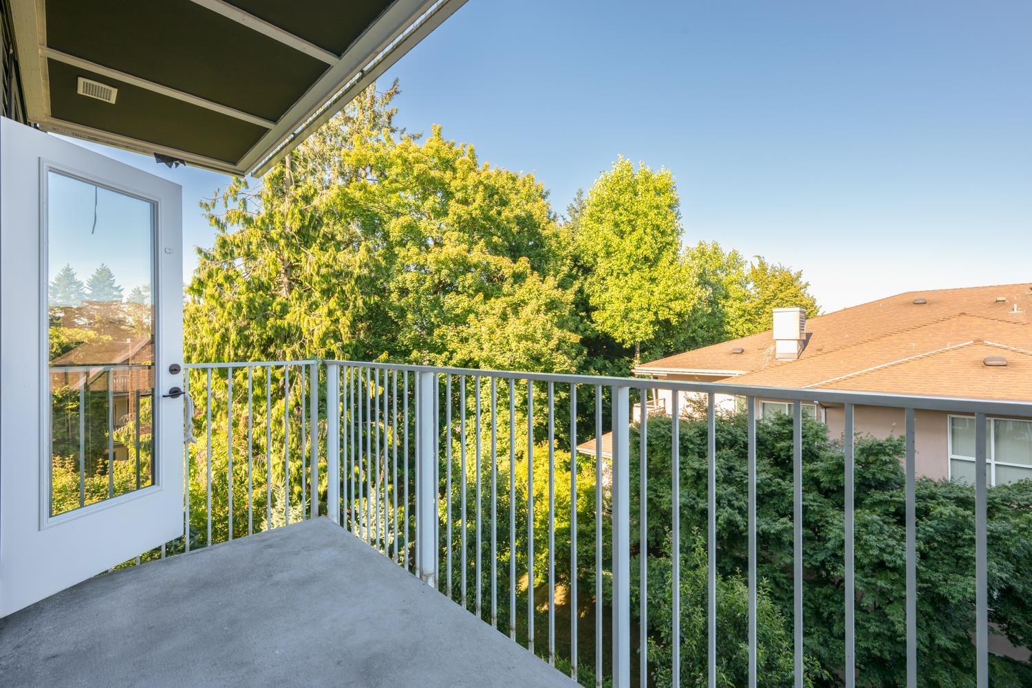 Photo 18 of 316 10168 149 Street, Surrey BC