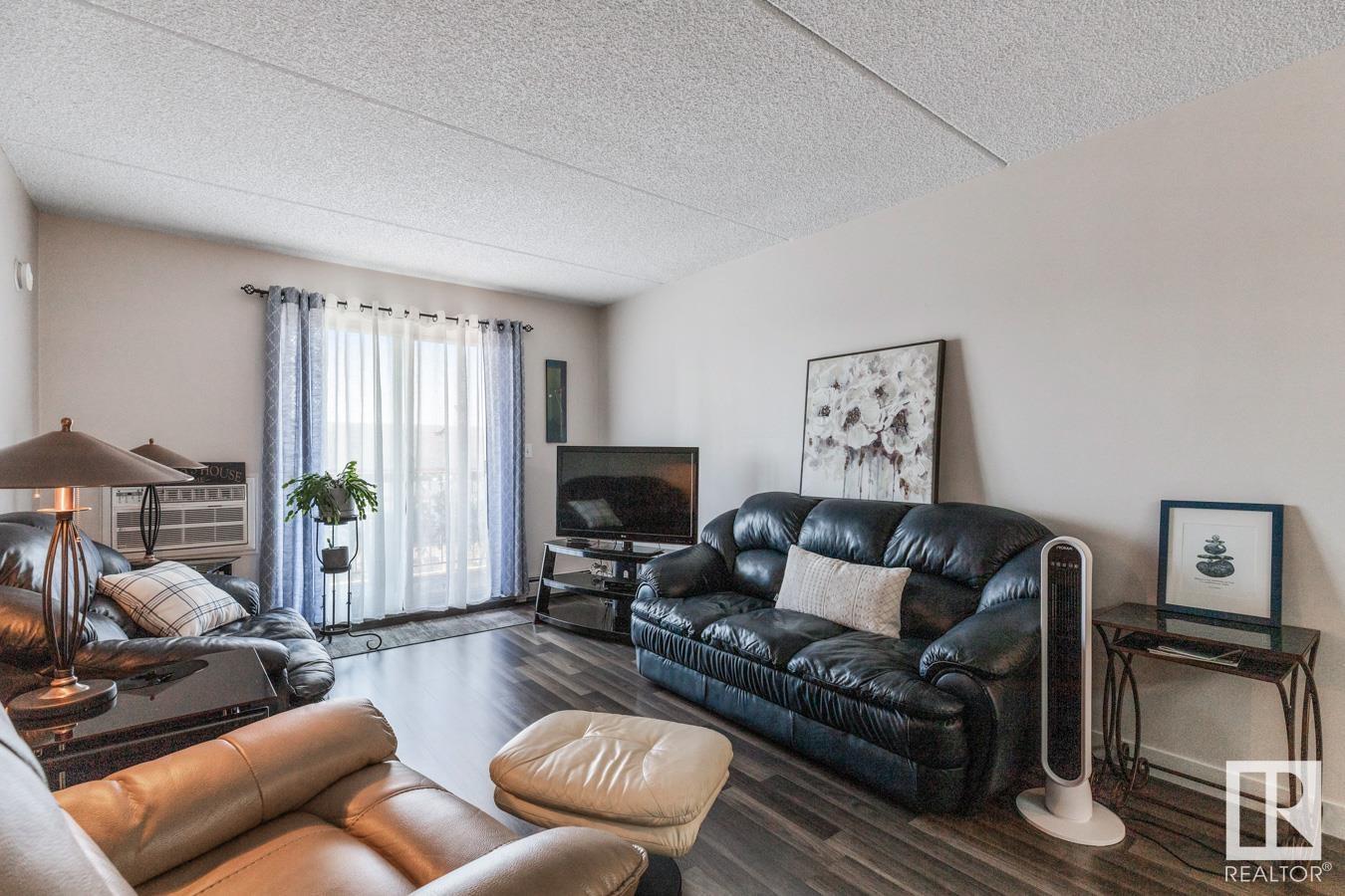 Photo 9 of 202 4906 47 Av, Leduc AB