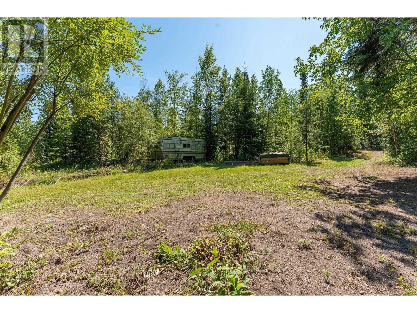 Photo 3 of 52260 Lloyd Drive, Cluculz Lake BC