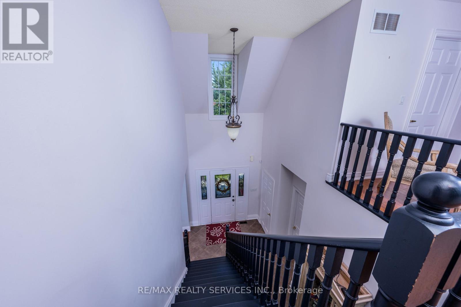 Single Family House for Sale in  NORTH RIVERDALE DRIVE Caledon (Inglewood) 