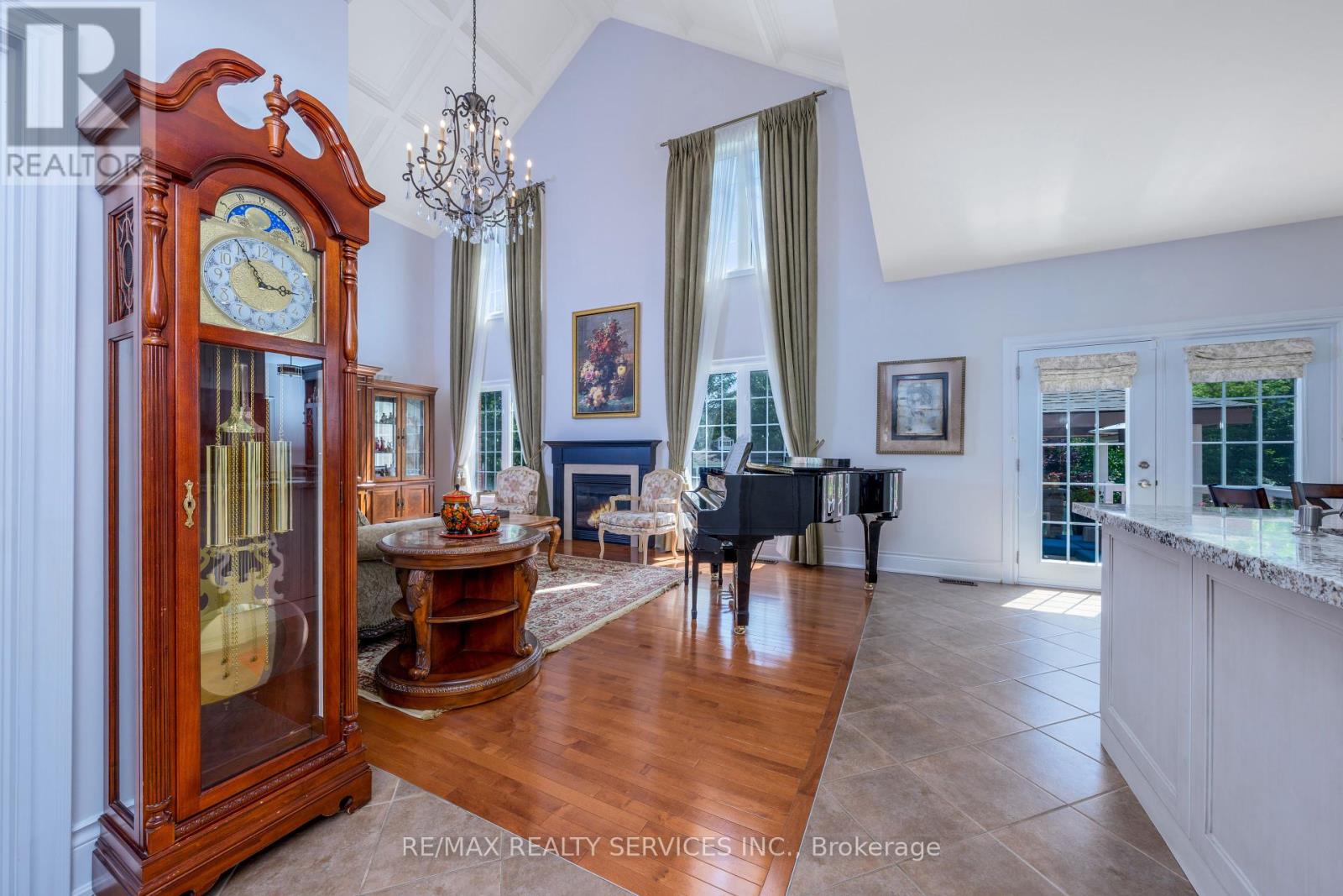 Single Family House for Sale in  NORTH RIVERDALE DRIVE Caledon (Inglewood) 