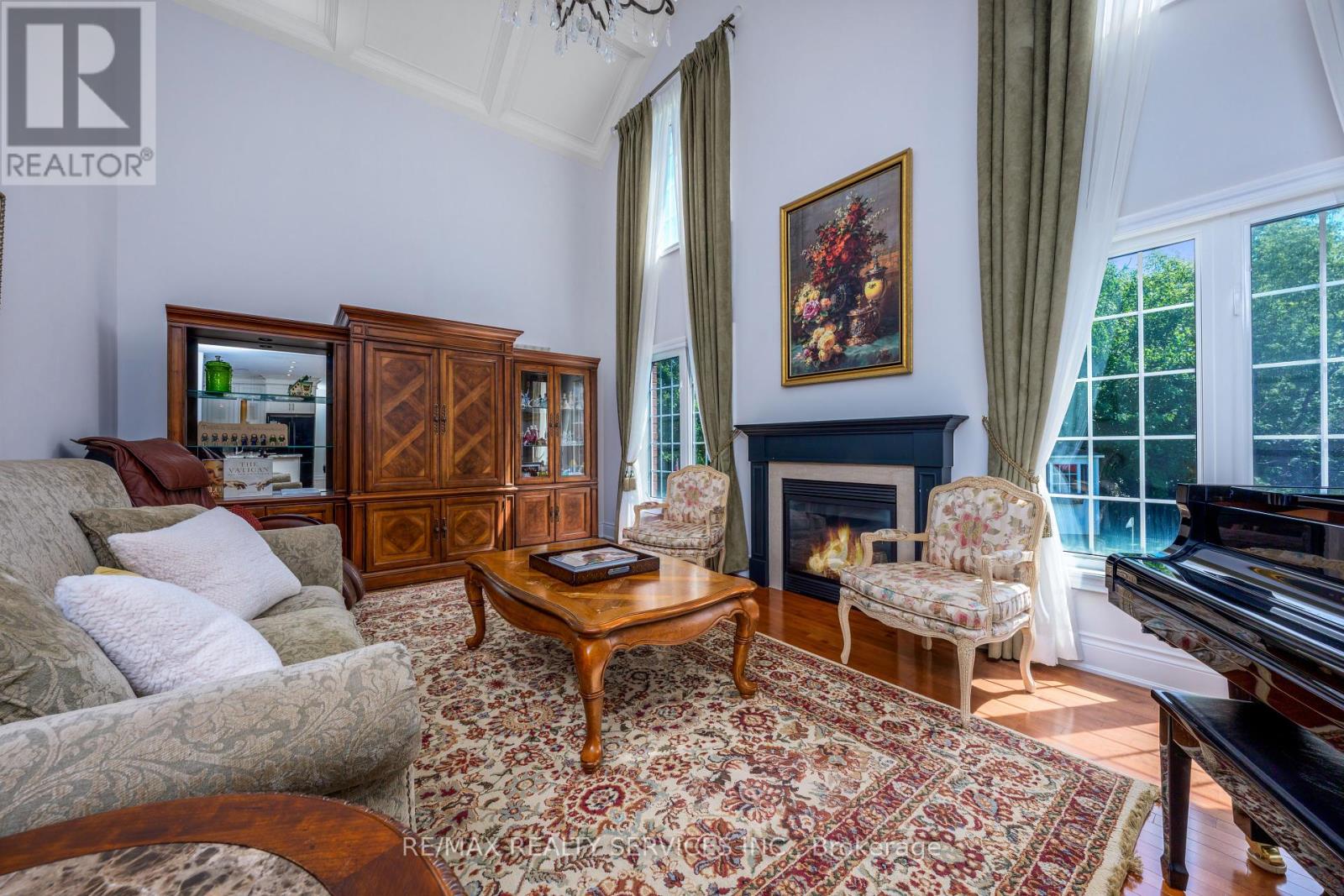 Single Family House for Sale in  NORTH RIVERDALE DRIVE Caledon (Inglewood) 