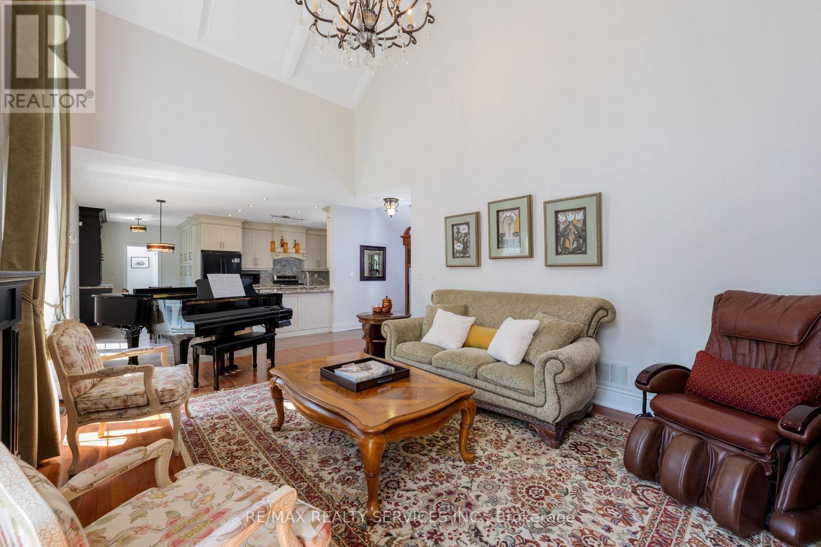 Single Family House for Sale in  NORTH RIVERDALE DRIVE Caledon (Inglewood) 