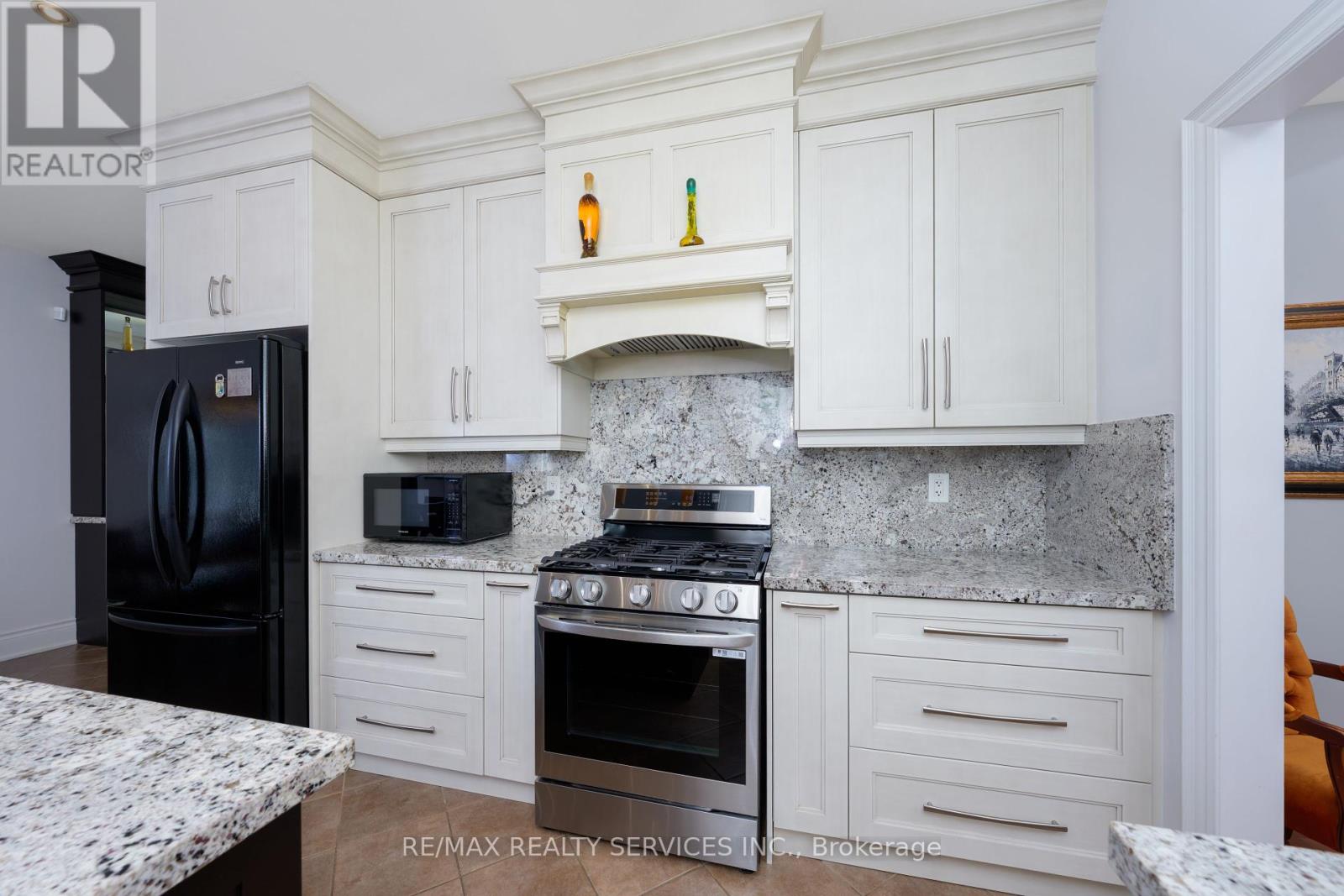 Single Family House for Sale in  NORTH RIVERDALE DRIVE Caledon (Inglewood) 
