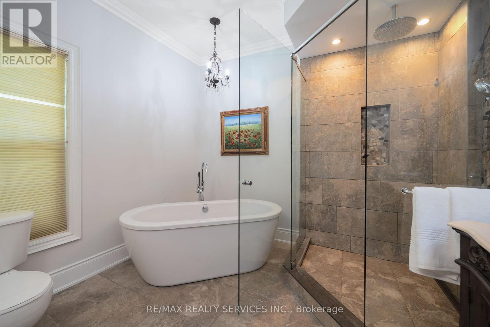Single Family House for Sale in  NORTH RIVERDALE DRIVE Caledon (Inglewood) 
