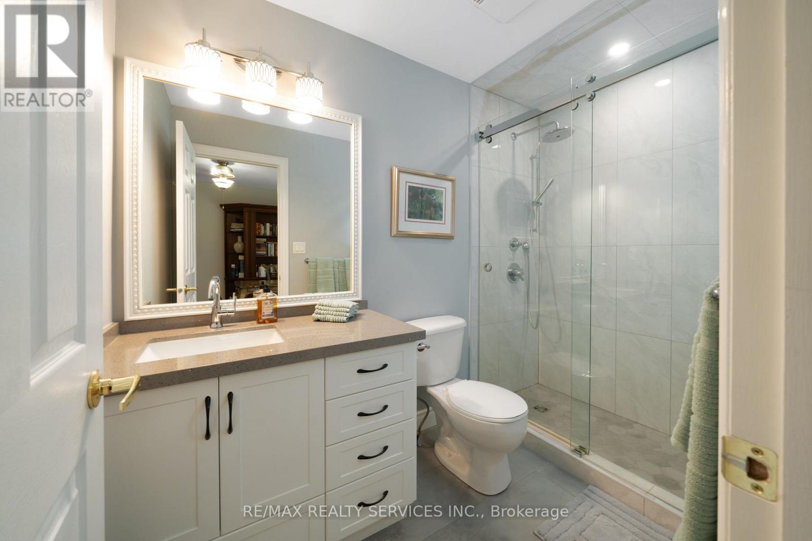 Single Family House for Sale in  NORTH RIVERDALE DRIVE Caledon (Inglewood) 