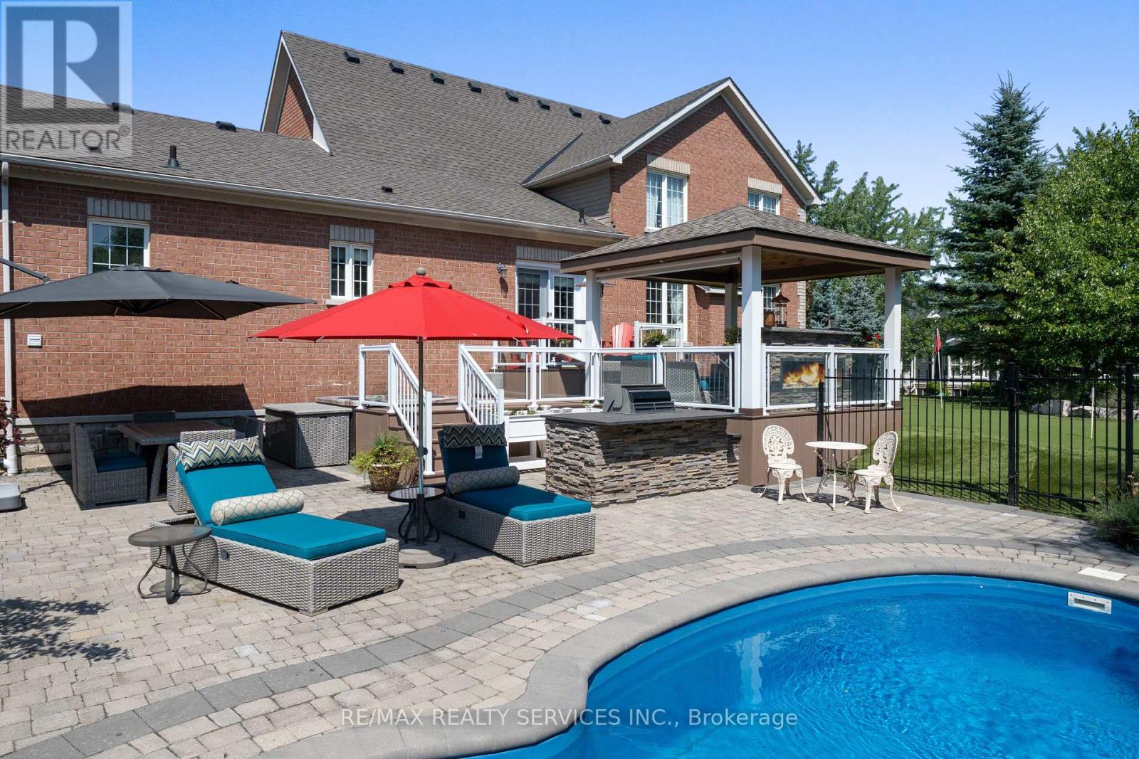 Single Family House for Sale in  NORTH RIVERDALE DRIVE Caledon (Inglewood) 