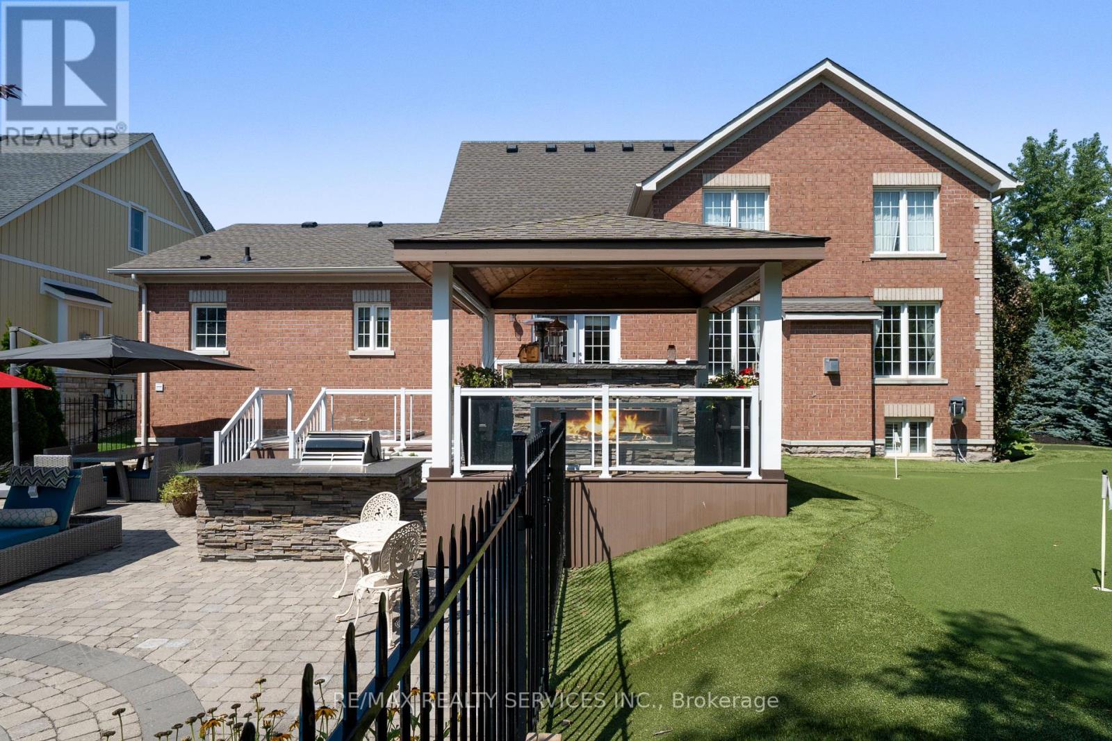 Single Family House for Sale in  NORTH RIVERDALE DRIVE Caledon (Inglewood) 