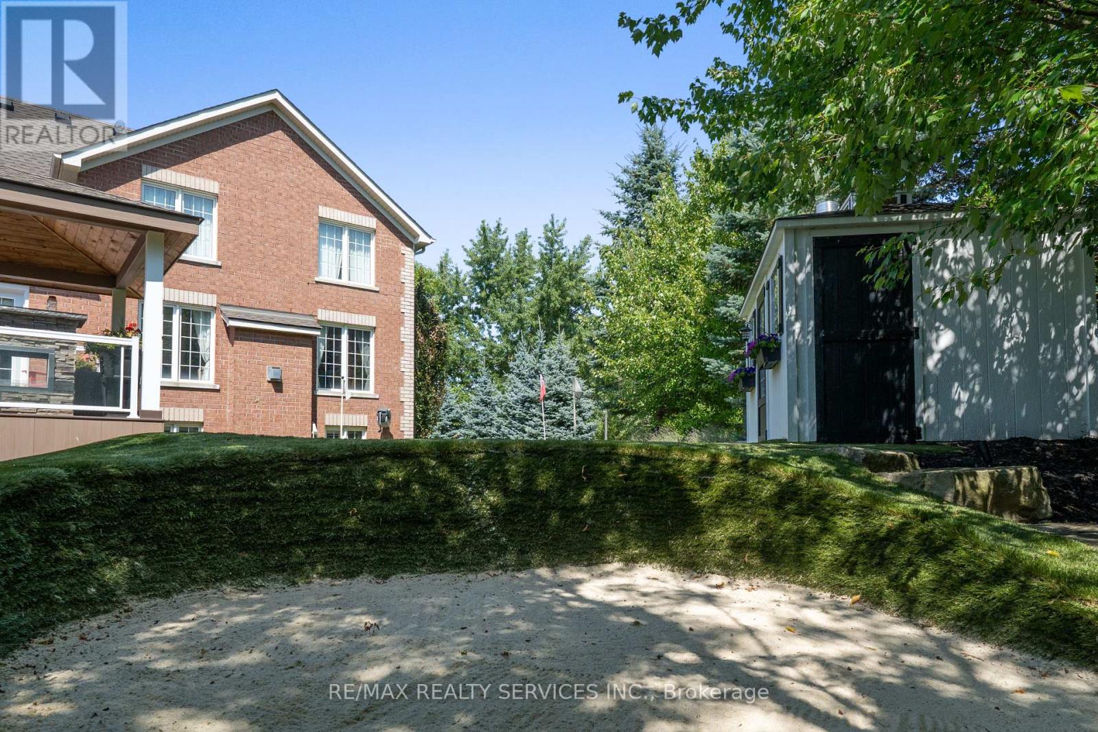 Single Family House for Sale in  NORTH RIVERDALE DRIVE Caledon (Inglewood) 