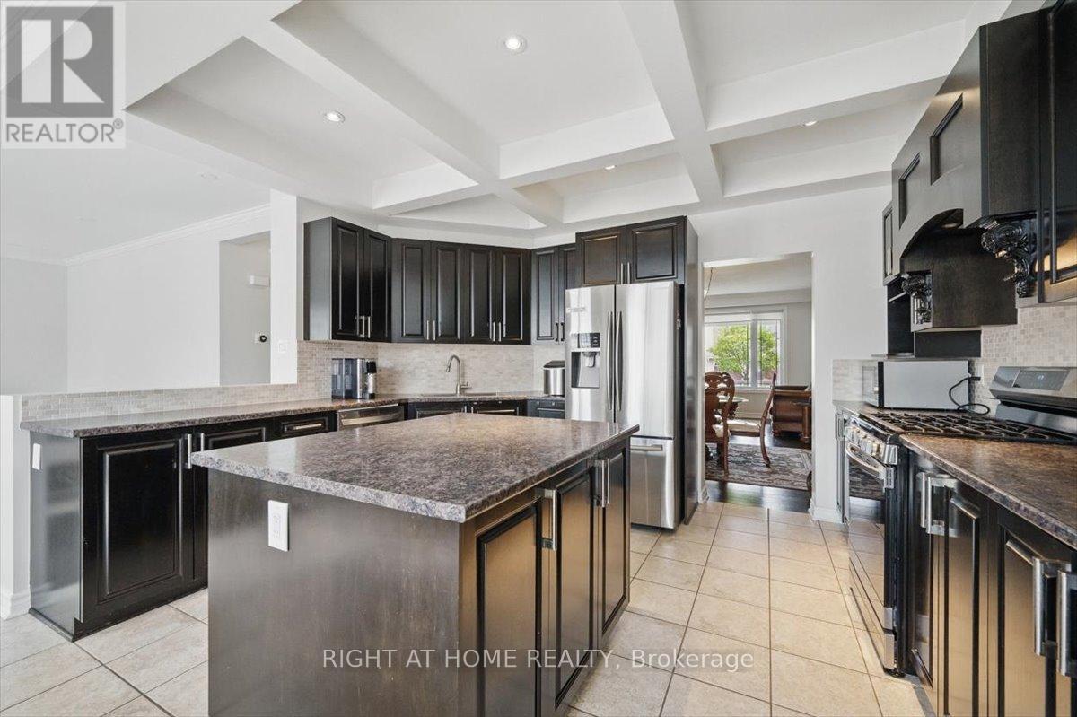 Photo 17 of 228 Wildcliff Way, Ottawa ON