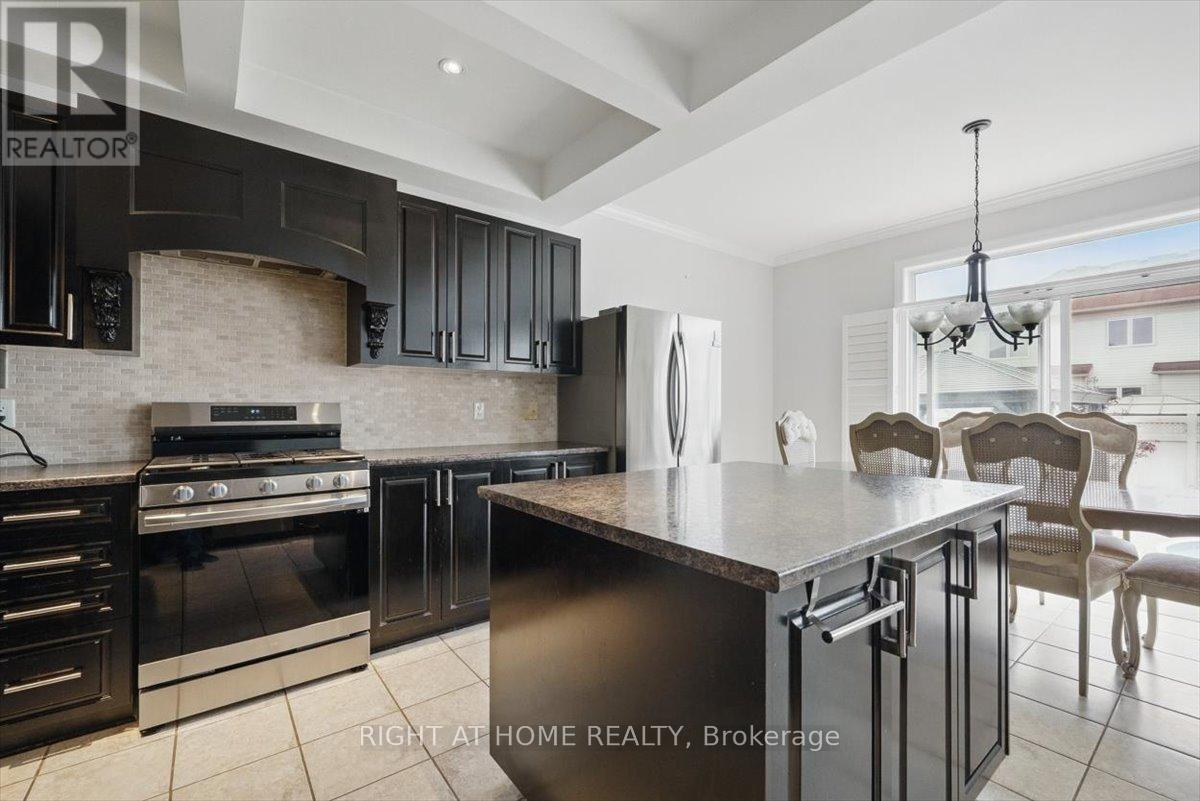 Photo 36 of 228 Wildcliff Way, Ottawa ON