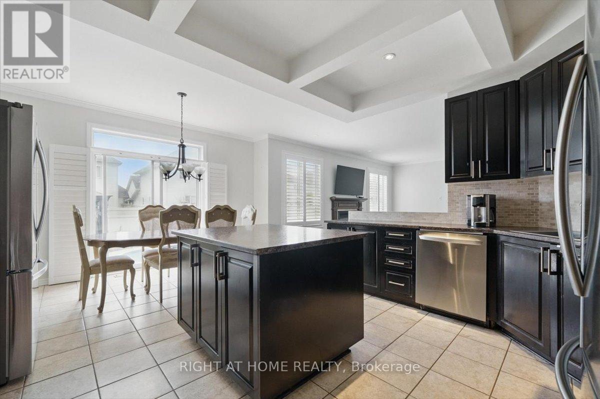 Photo 13 of 228 Wildcliff Way, Ottawa ON