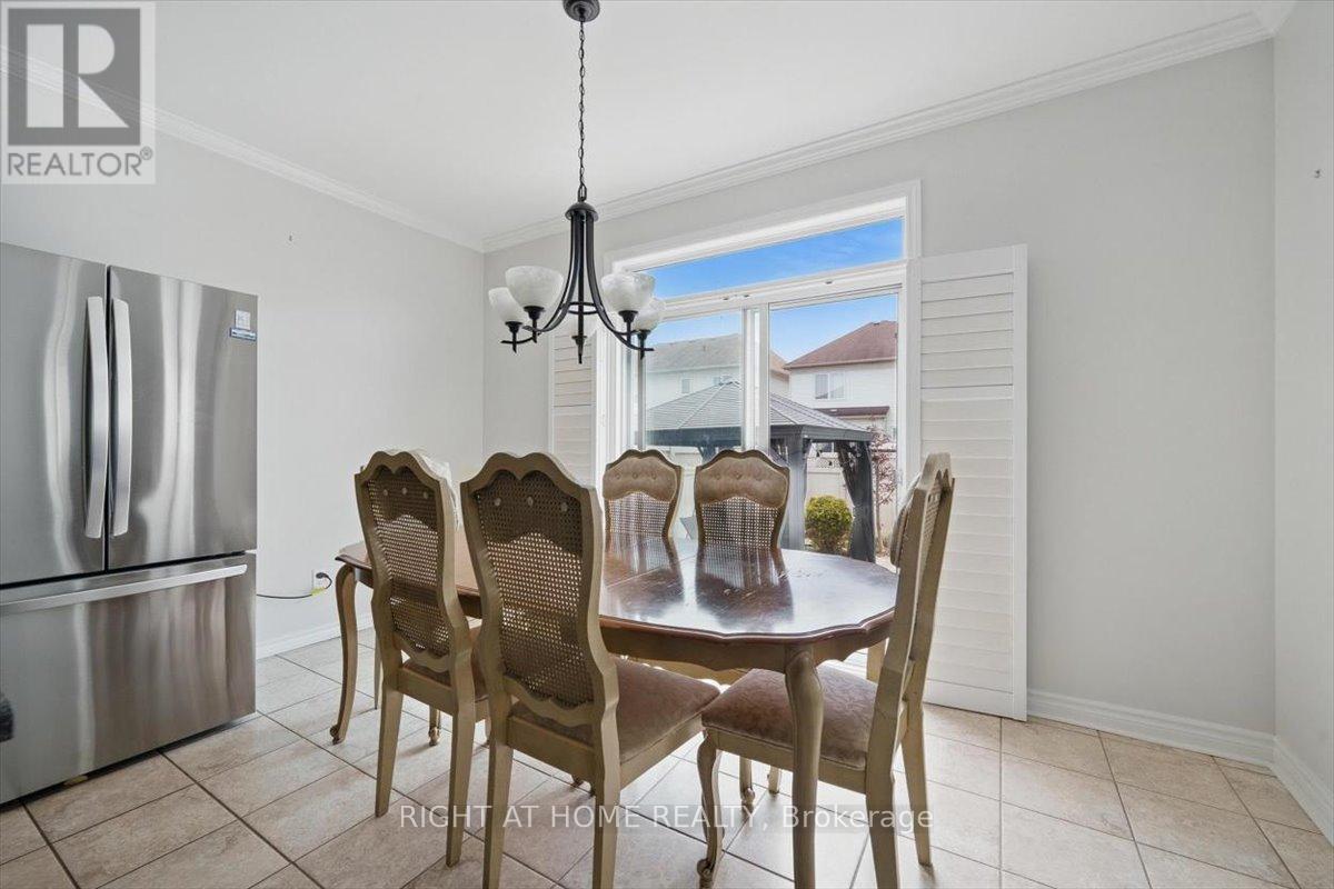 Photo 20 of 228 Wildcliff Way, Ottawa ON