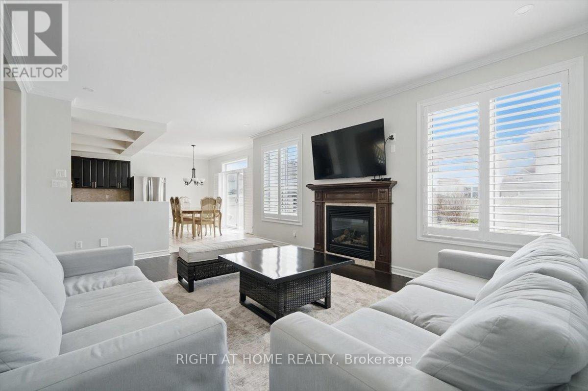 Photo 24 of 228 Wildcliff Way, Ottawa ON