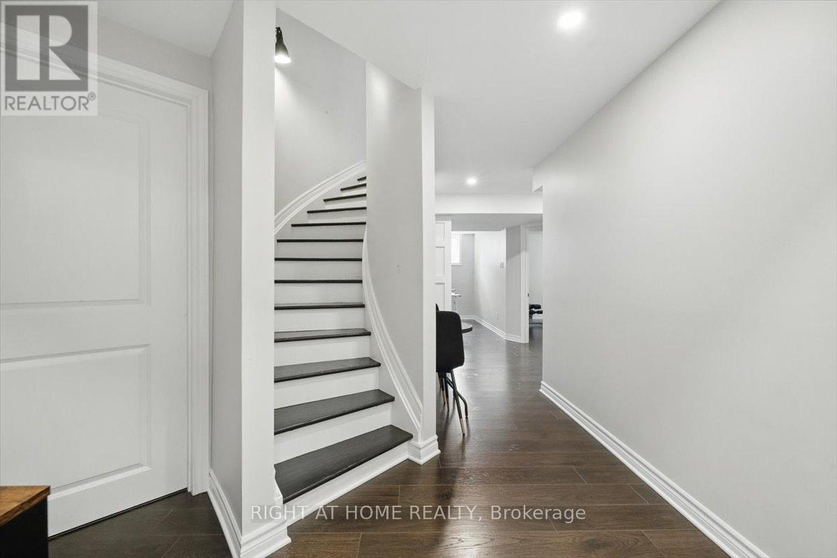 Photo 18 of 228 Wildcliff Way, Ottawa ON