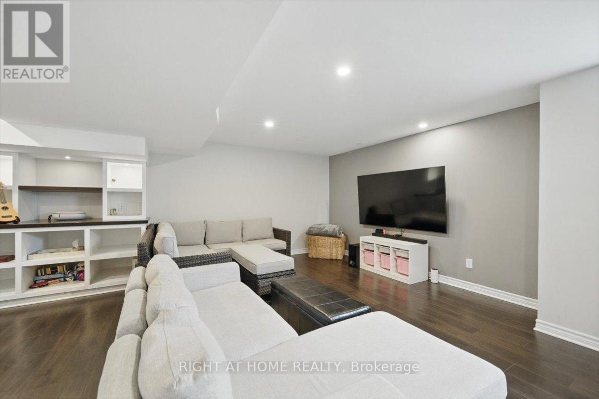 Photo 31 of 228 Wildcliff Way, Ottawa ON