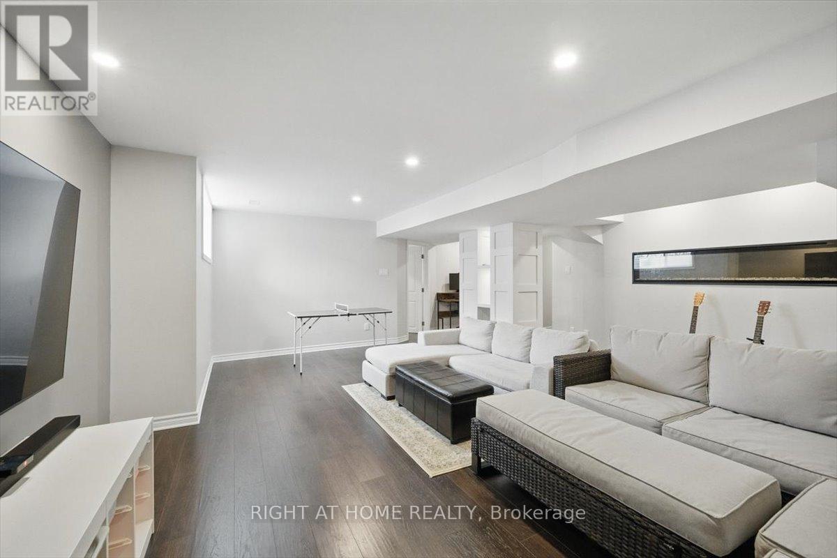 Photo 8 of 228 Wildcliff Way, Ottawa ON