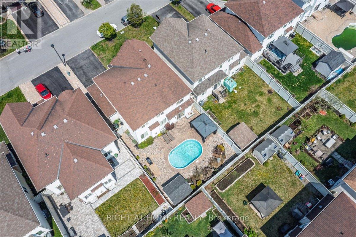 Photo 23 of 228 Wildcliff Way, Ottawa ON