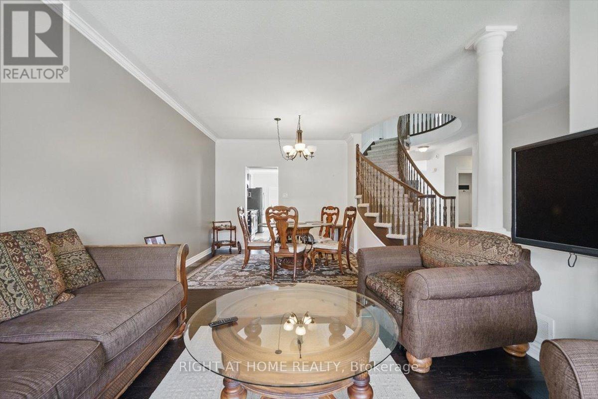 Photo 15 of 228 Wildcliff Way, Ottawa ON