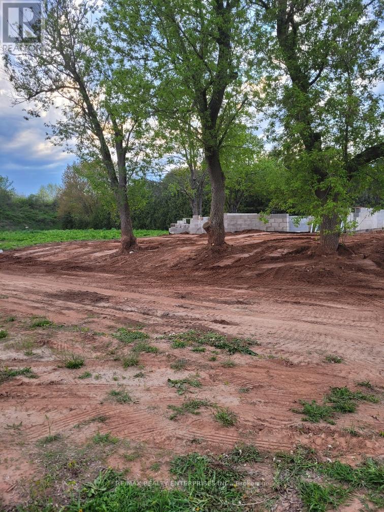 Photo 3 of 767 Brock Road, Hamilton ON