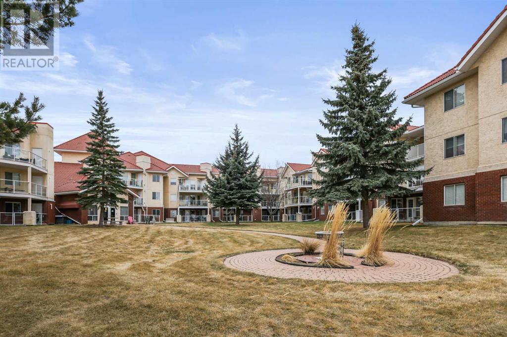 Single Family House for Sale in   Simcoe Boulevard SW Signal Hill Calgary 