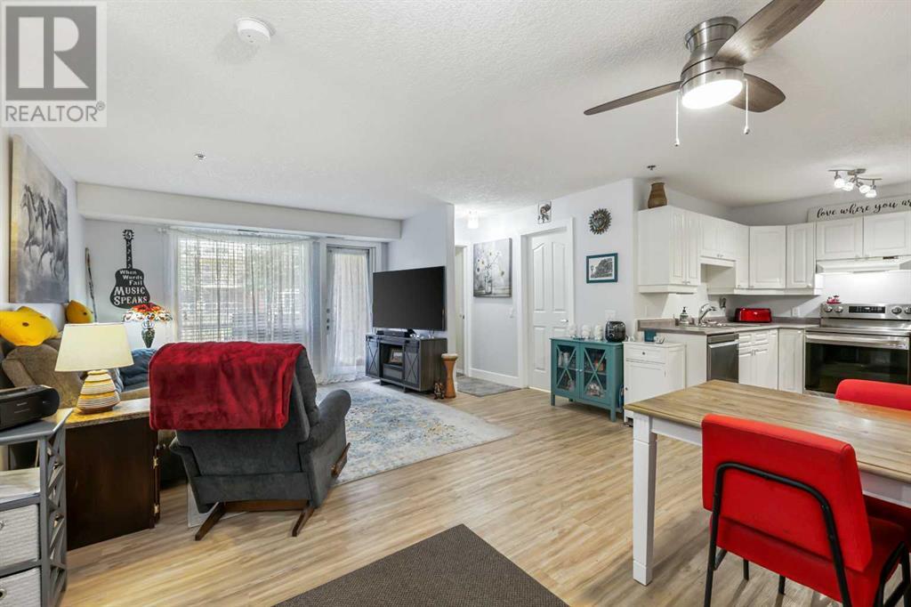 Single Family House for Sale in   Simcoe Boulevard SW Signal Hill Calgary 